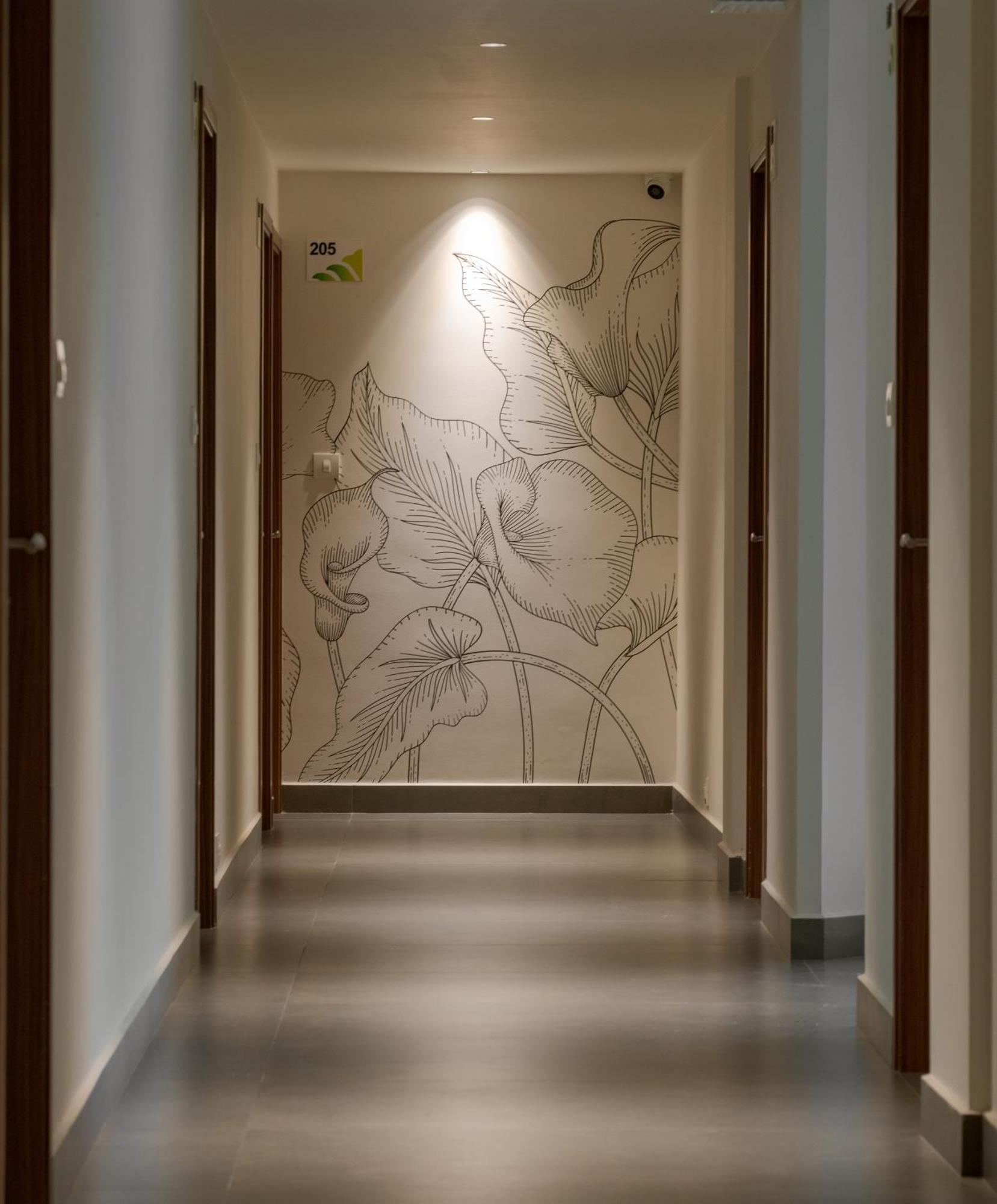 Aryaas Regent Hotel Kochi Exterior foto